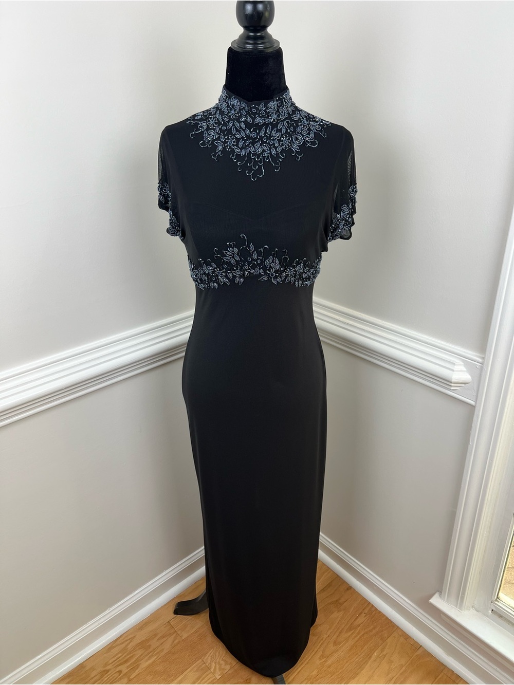 VTG Sténay Black Beaded Mesh Illusion Maxi Dress Gown in Size 4 Petite